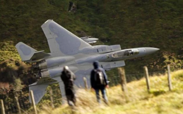 Νέα πνοή σε παλιάς γενιάς αεροσκάφη: Πως θα μπορούν να εντοπίσουν και να καταρρίψουν μαχητικά stealth (Βίντεο)